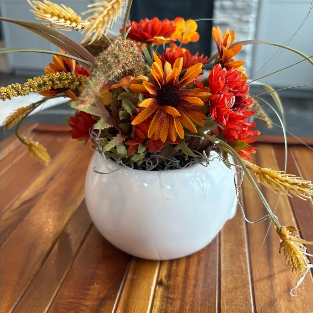 Halloween Ceramic Pumpkin Googly Eyed Planter